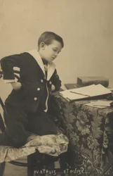 Ragazzo alle sue lezioni
